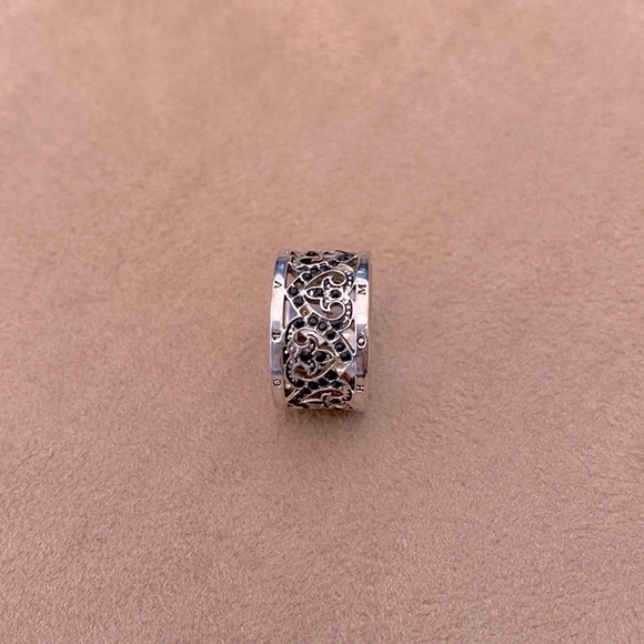 Thomas Sabo Heart Ring - Picture 5 of 8